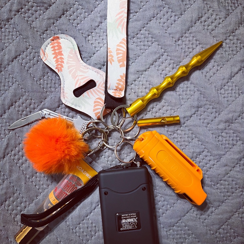 Women’s Essentials Wristlet - Orange Fauna